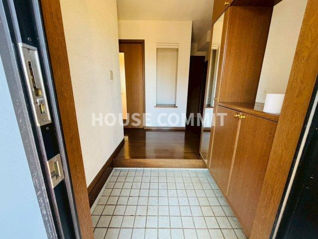 中古戸建ての玄関