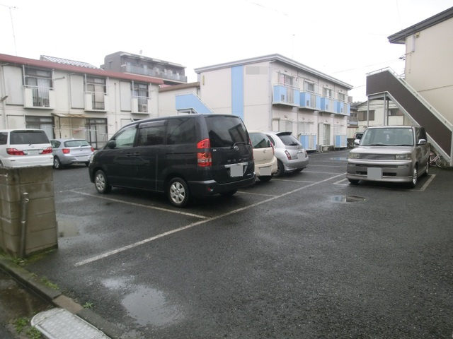 ドエルＴＯＭの駐車場|敷地内駐車場完備。（要確認）