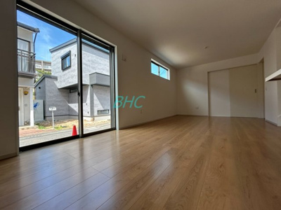 【前面道路含む現地写真】 | 本宮２丁目分譲１区画１期１号地