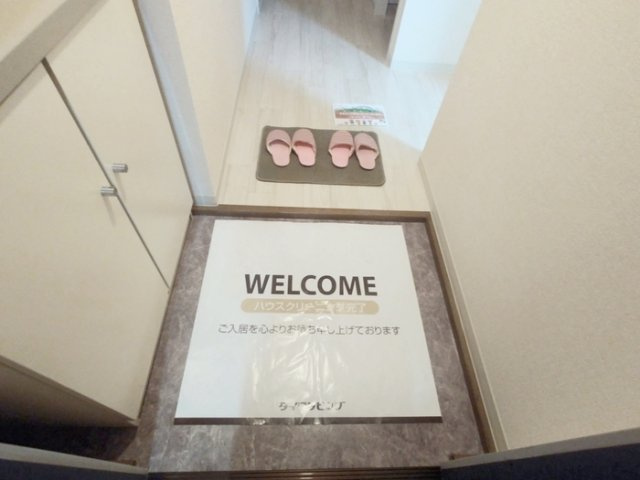 オークヴィレッジ花園　Ｂの玄関