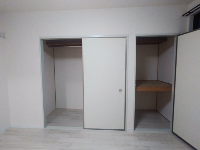 オークヴィレッジ花園　Ｂの収納