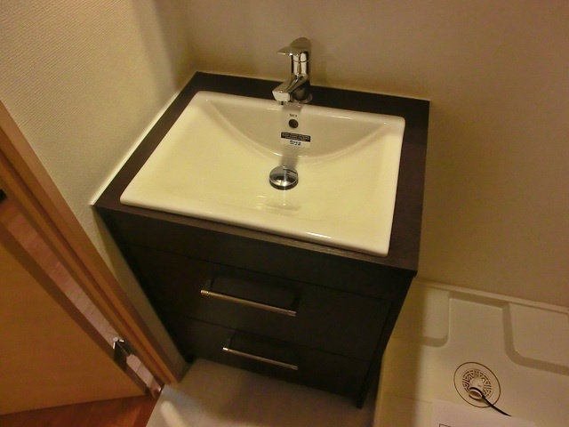 リブリ・ゆうやの洗面所|デザイン性の高い洗面台です♪