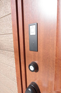 【防犯設備】 | 【仲介手数料無料！！】府中市新町3丁目　新築戸建て（全3棟）B号棟　5290万円 | 玄関カードキー対応