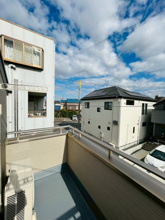 【バルコニー】