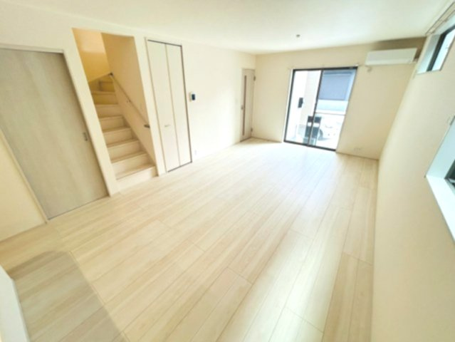 【居間・リビング】