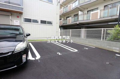 【駐車場】 | ラ・パーチェ江坂１ | 敷地内駐車場あり◎