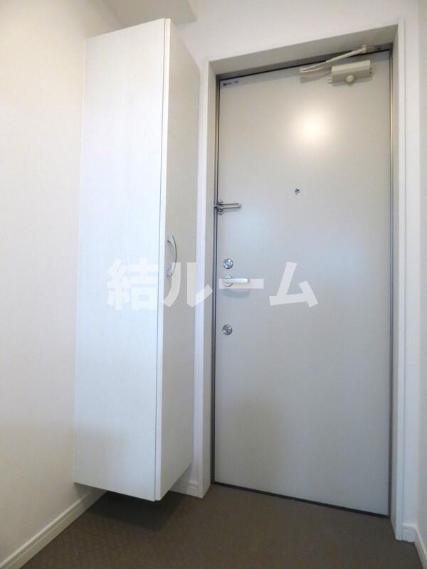 習志野市藤崎２丁目のアパートの玄関