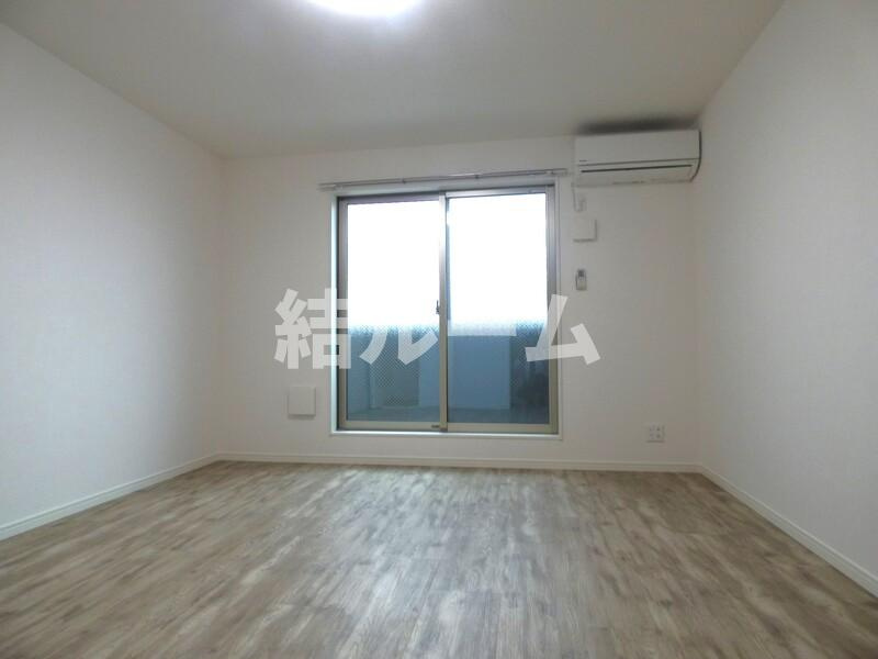 習志野市藤崎２丁目のアパートの居間・リビング