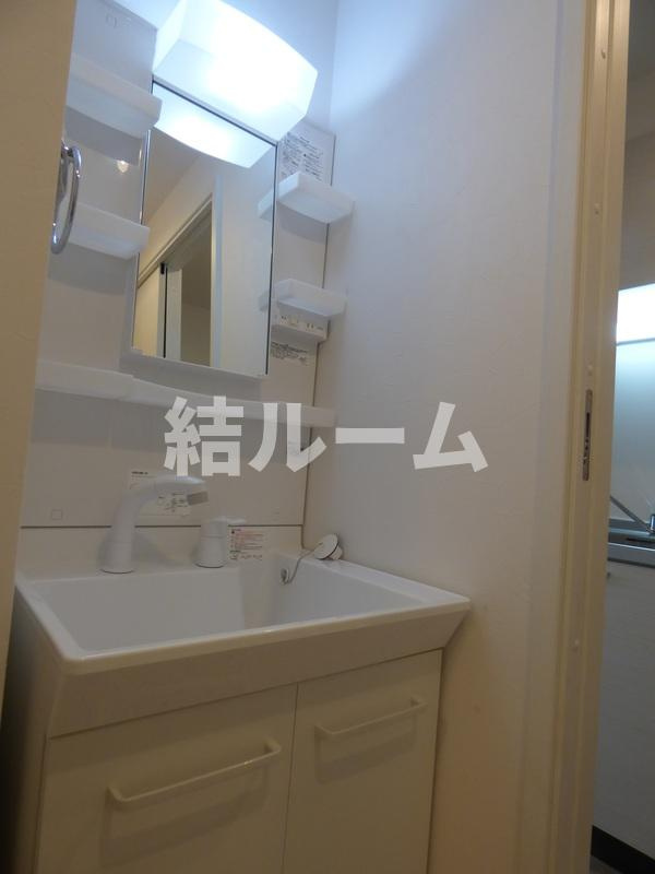 習志野市藤崎２丁目のアパートの洗面所