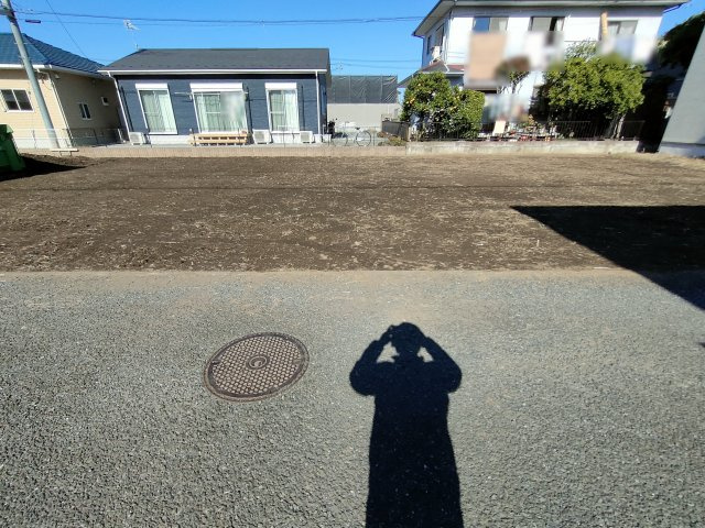 下野市石橋　全2区画の前面道路含む現地写真|石橋駅まで約880m徒歩11分！便利な駅近立地（＾＾）周辺商業施設充実のお買い物にも便利な立地です♪
※2025年11月撮影