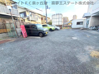 【駐車場】