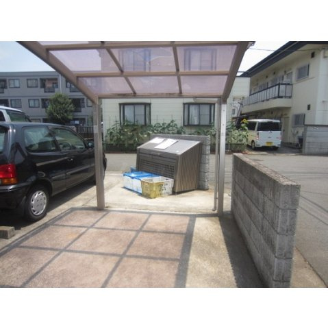 イーグルヒロのその他共用部分|敷地内ごみ置き場及び駐輪場