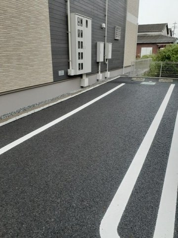 ソレイユの駐車場