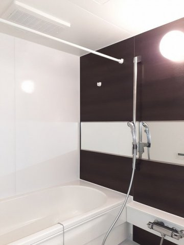 ソレイユの浴室