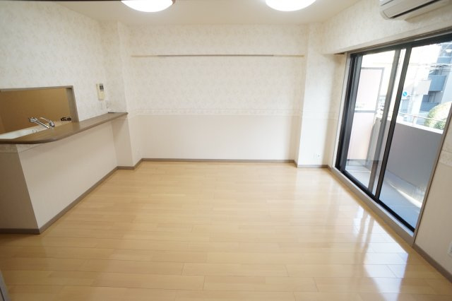 クイーンズ・パレス1の居間・リビング