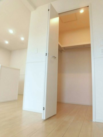 フォレスト本町の収納