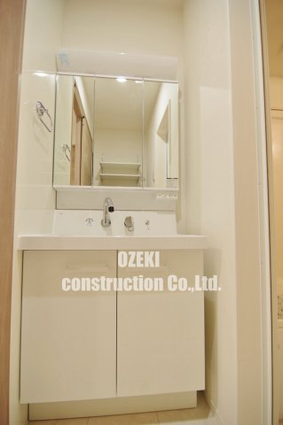 セルシアーナの独立洗面台