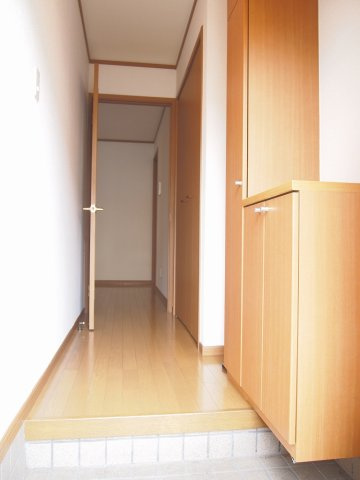 プラティーク・メゾンの玄関