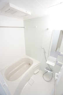 【浴室】 | Grand Vert | ※同物件・反転タイプの写真です。