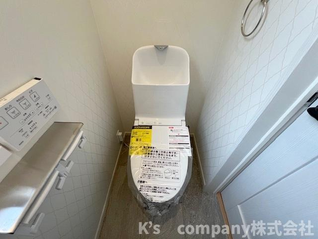 高座郡寒川町一之宮5丁目　中古戸建のトイレ|白を基調とした清潔感のあるトイレ◇