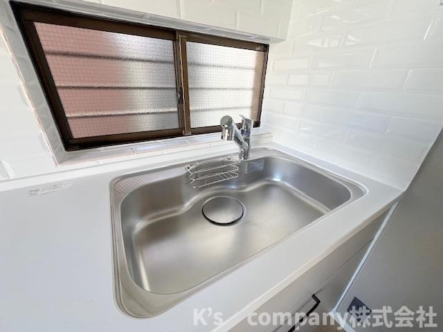 高座郡寒川町一之宮5丁目　中古戸建のキッチン|耐久性に優れたステンレス素材のシンク◇