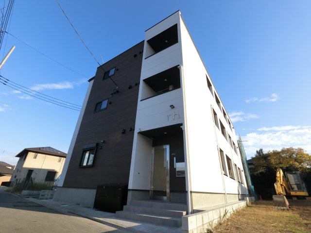 robot home 寒川町の外観