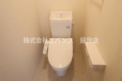 【トイレ】 | メゾン・グランシャリオ | ゆったりとした空間のトイレです