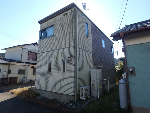 S1752H　吉佐美　美築中古注文住宅の外観