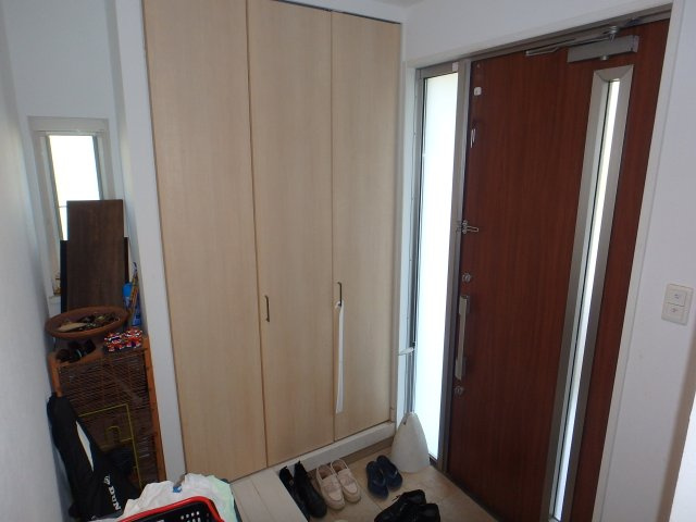 S1752H　吉佐美築浅住宅の玄関
