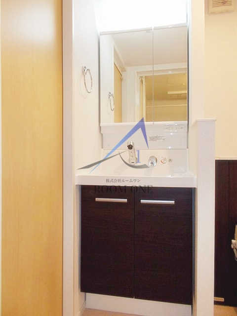 ヴェルニ上中里の洗面所|洗面台です。