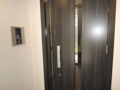 【エントランス】