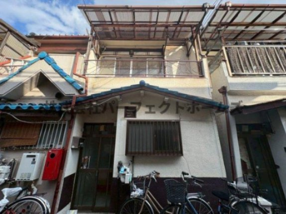 上神田2丁目テラスハウス　賃貸の外観|落ち着いた雰囲気の外観です