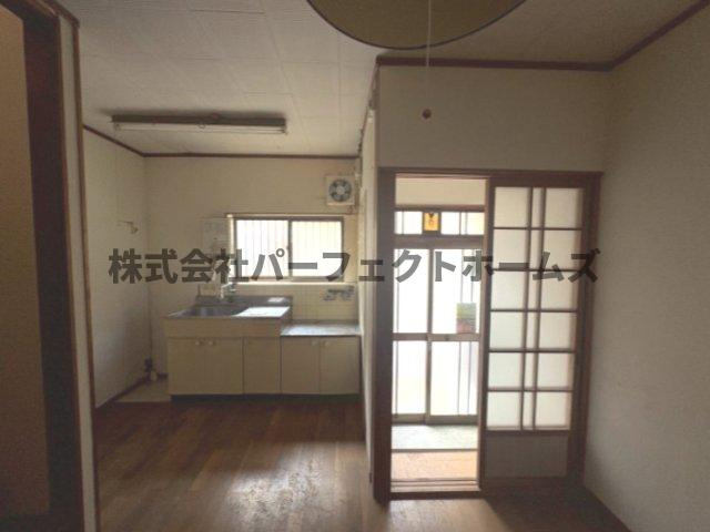 上神田2丁目テラスハウス　賃貸の居間・リビング|使いやすい居間です