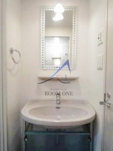 ガラ・ステーション岩本町Ｎｏｒｔｈの洗面所|洗面台です。