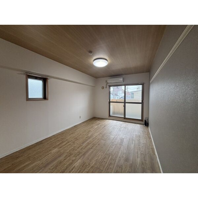 【内装】 | パンシオン千種 | ゆったり過ごせるリビングです