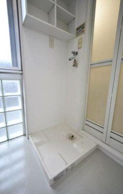 【設備】 | クラウンズコート羽沢(クラウンズコートハザワ)  | 洗濯機置場☆（同一仕様写真）