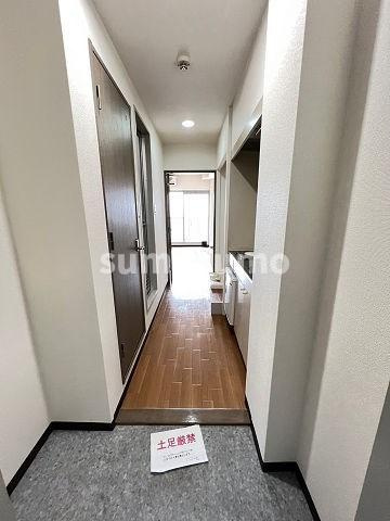 アクティ塚口の玄関