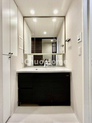 【駐車場】 | レーベンリヴァーレ浅草エヴァープライド | 【敷地内駐車場】最新の空き状況や費用などの詳細は担当スタッフまでお問い合わせください。