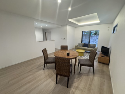 【居間・リビング】 | 中城南上原Ⅱ（全3棟）RC造新築平屋ラスト2号棟 | 2号棟　LDK21.8帖♪