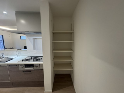 【収納】 | 中城南上原Ⅱ（全3棟）RC造新築平屋ラスト2号棟 | 2号棟　パントリー付き♪