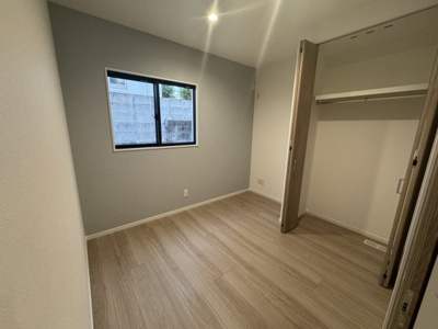 【洋室】 | 中城南上原Ⅱ（全3棟）RC造新築平屋ラスト2号棟 | 2号棟　洋室4.5帖＋CL付き♪