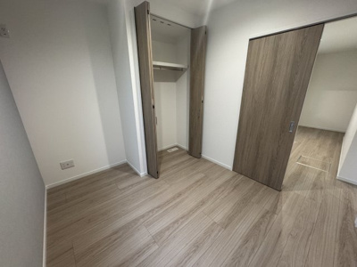 【洋室】 | 中城南上原Ⅱ（全3棟）RC造新築平屋ラスト2号棟 | 2号棟　洋室4.5帖＋CL付き♪