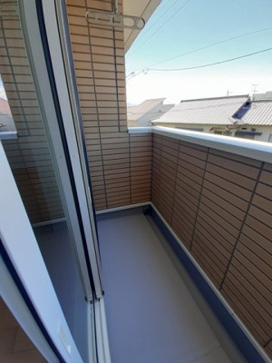 【バルコニー】 | シャルマン・シャトーⅡ | 【シャルマン・シャトーⅡ】お洗濯にも便利なバルコニー付き