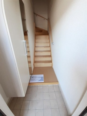 【玄関】 | シャルマン・シャトーⅡ | 【シャルマン・シャトーⅡ】玄関です