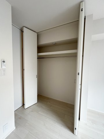 プレジール　ウエストの収納