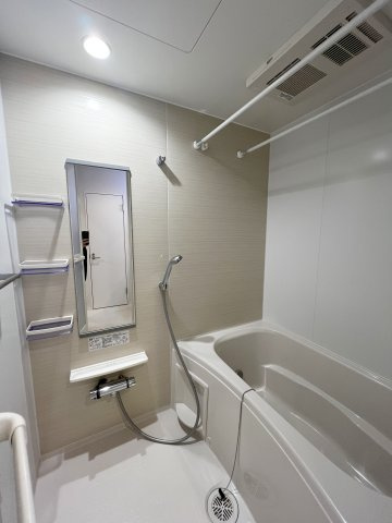 プレジール　ウエストの浴室