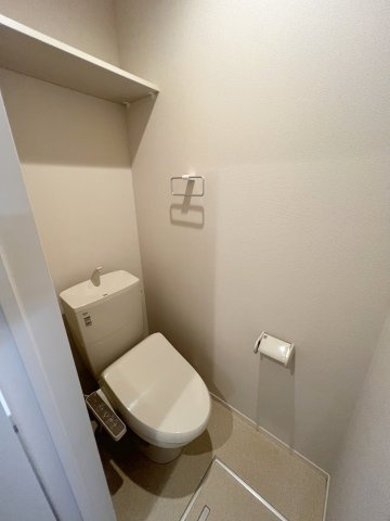 プレジール　ウエストのトイレ