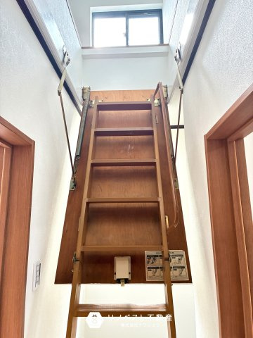 東大阪市加納8丁目中古戸建の収納|屋根裏収納もございます！