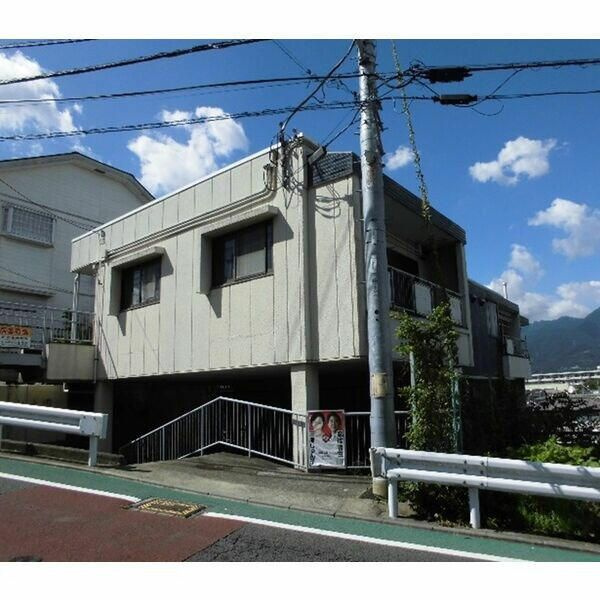 マンション萩が丘の外観