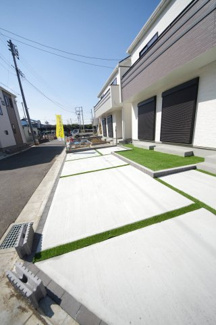 【駐車場】